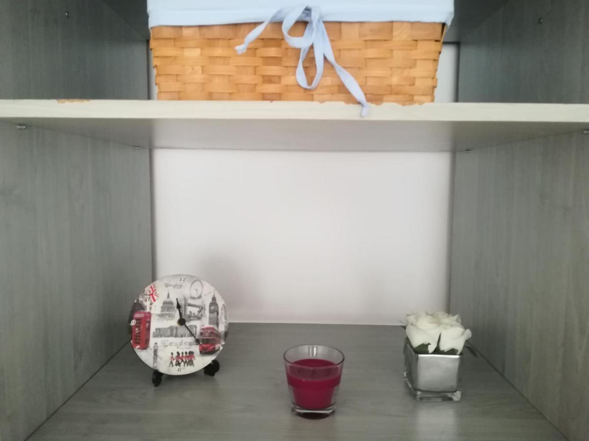 Var Apartman Мисколк Екстериор снимка
