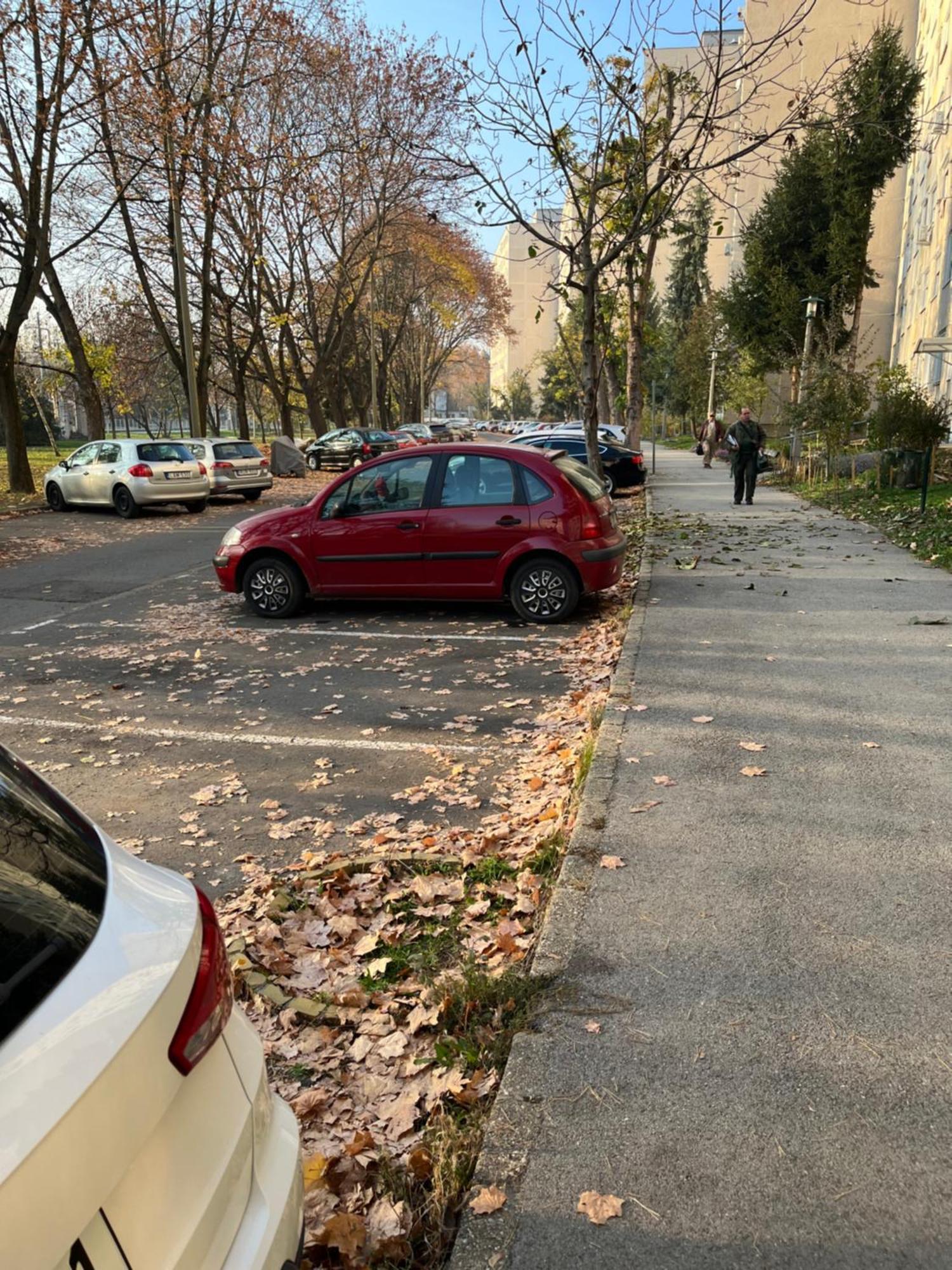 Var Apartman Мисколк Екстериор снимка
